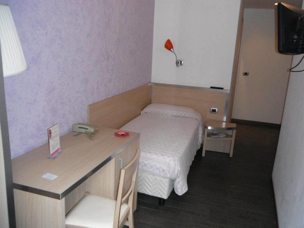 Hotel Renato Sesto San Giovanni Kültér fotó