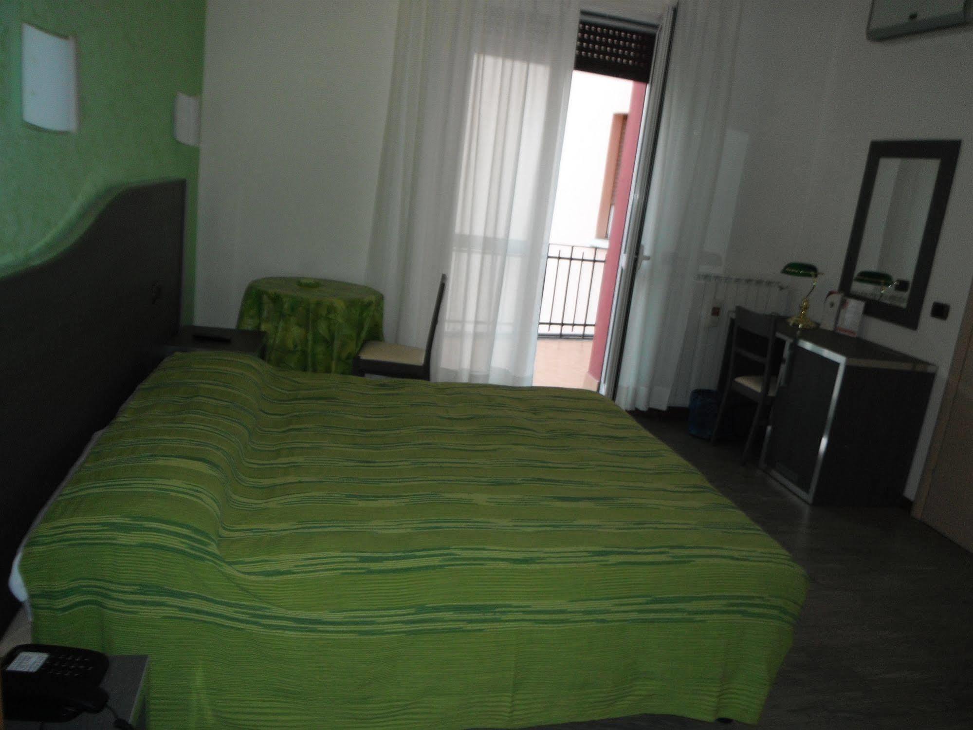 Hotel Renato Sesto San Giovanni Kültér fotó